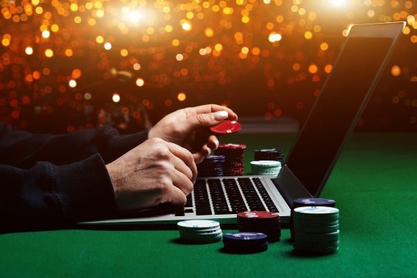 ဘောလုံးပွဲ တိုက်ရိုက်လောင်းကစား Odds မြင်ကွင်း