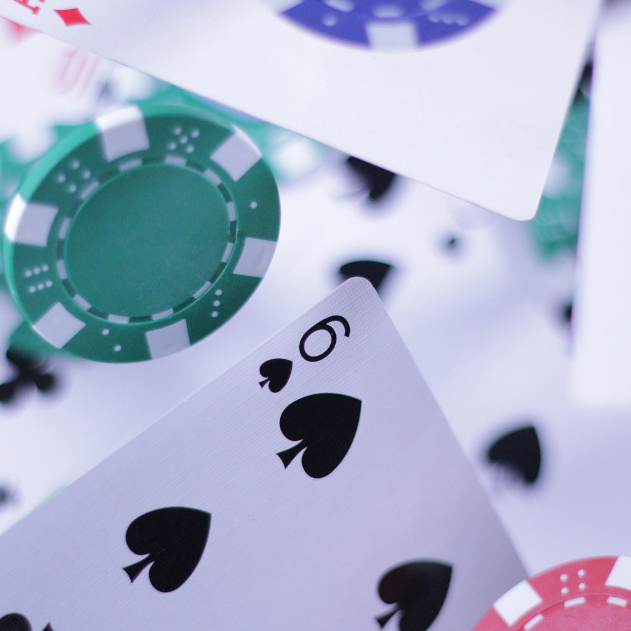 တိုက်ရိုက် ကာစီနို လူသား Dealer နှင့် Baccarat ကစားသည့်မြင်ကွင်း